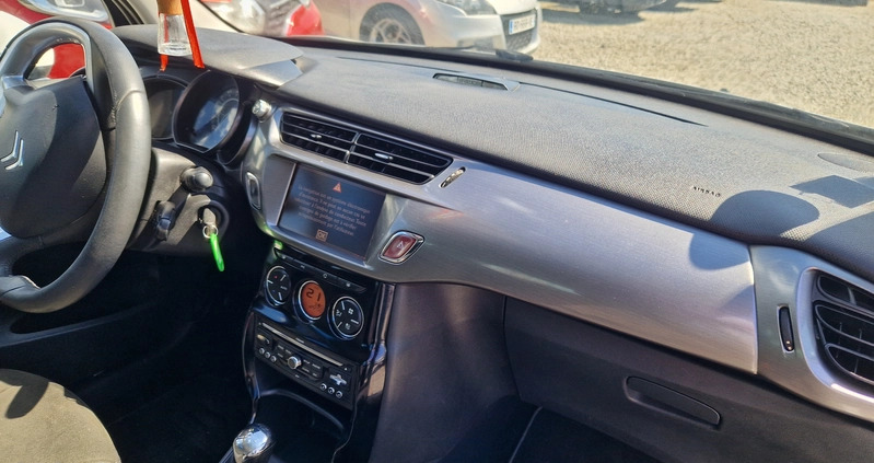 Citroen C3 cena 23900 przebieg: 115000, rok produkcji 2011 z Sulechów małe 137